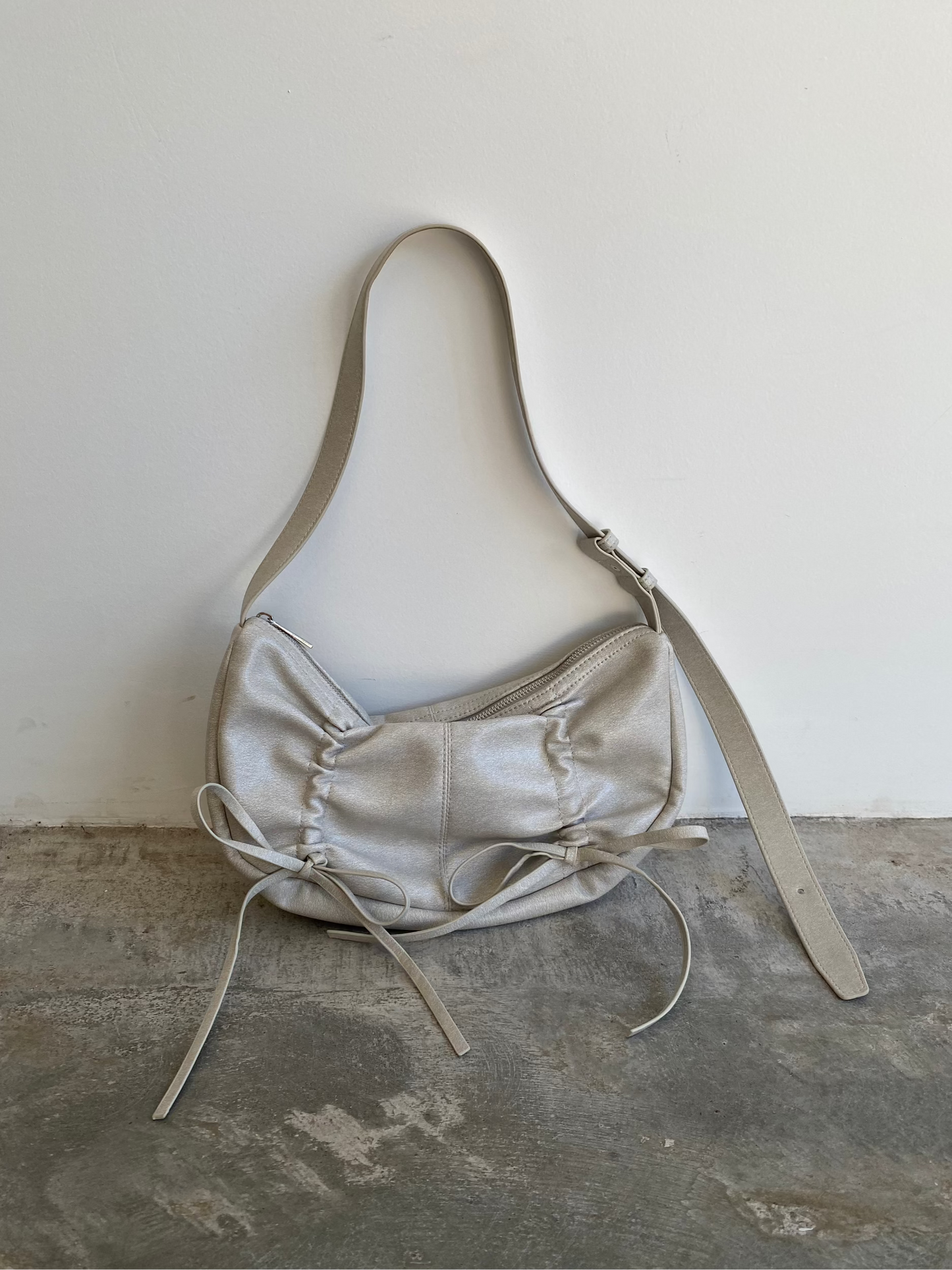 BOLSA COMFY LAÇOS GELO