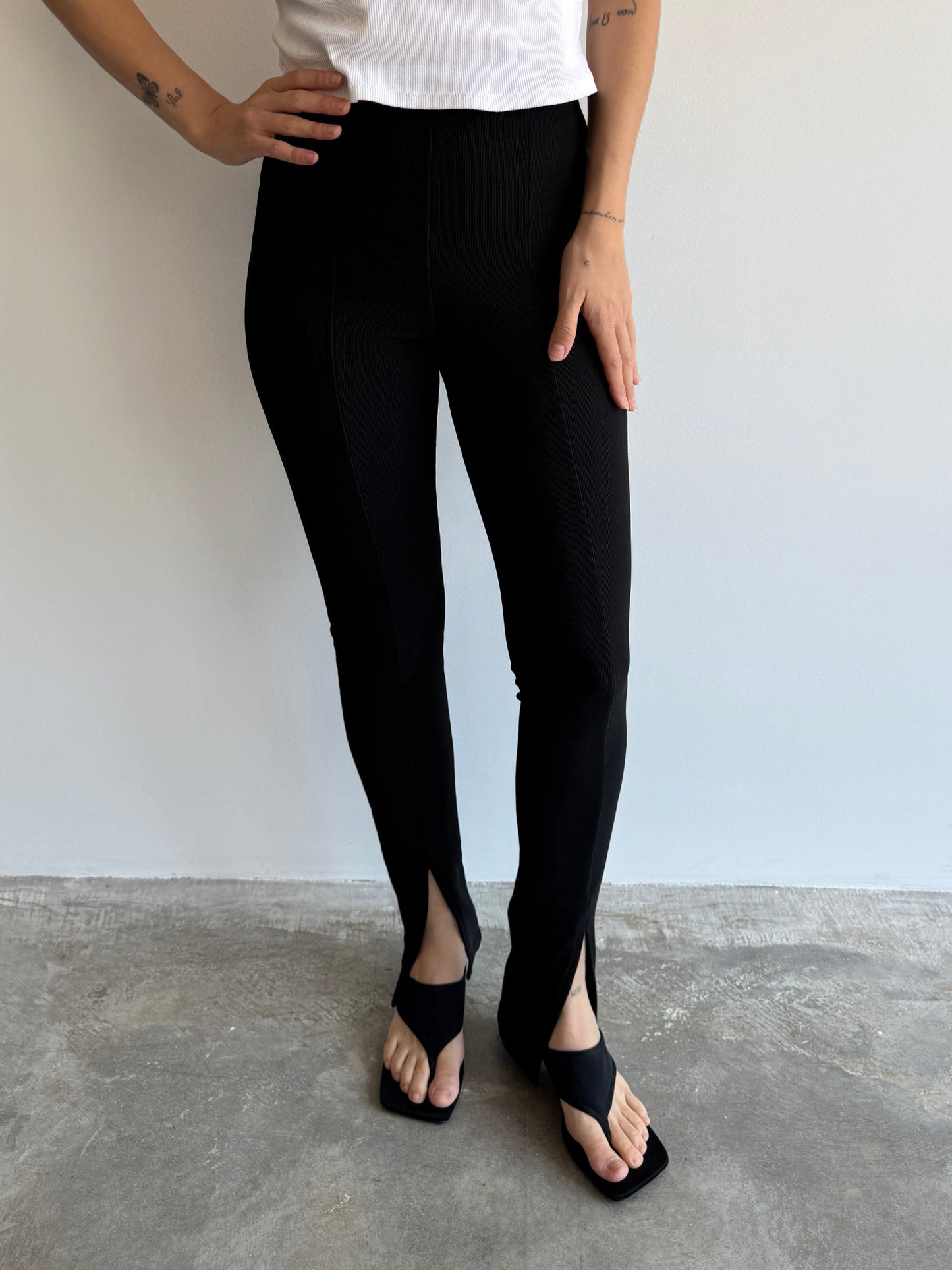 LEGGING CANELADA PRETA ZARA - PP