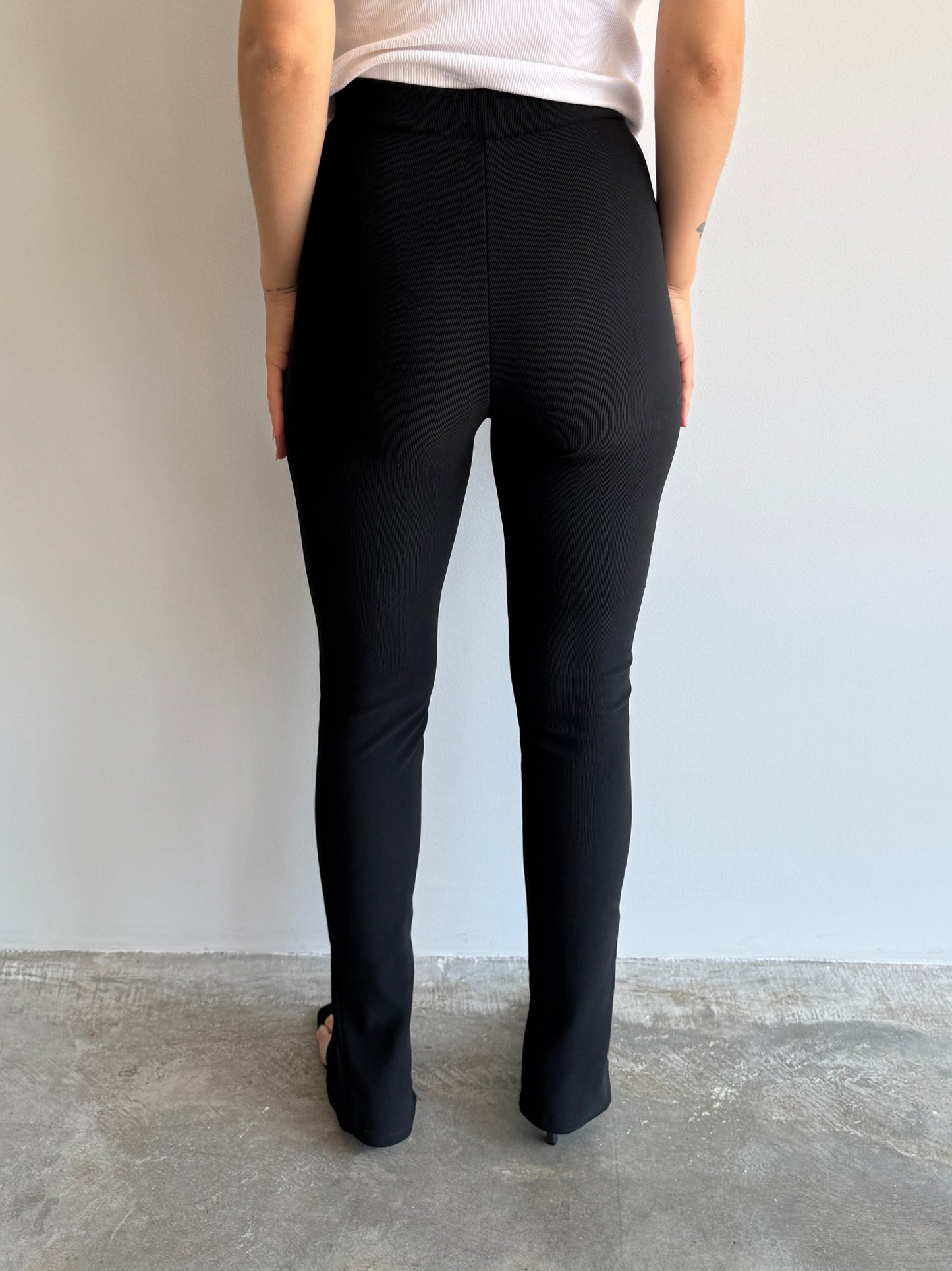 LEGGING CANELADA PRETA ZARA - PP