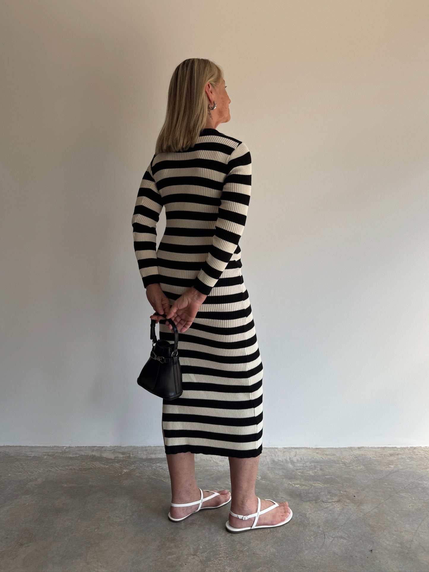 VESTIDO TRICOT LISTRADO - M
