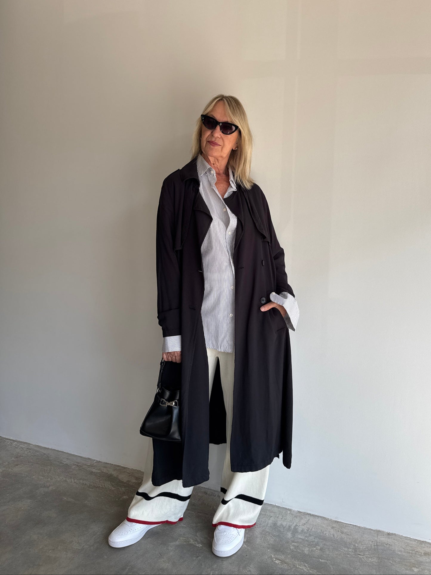 TRENCH COAT PRETO H&M - 46