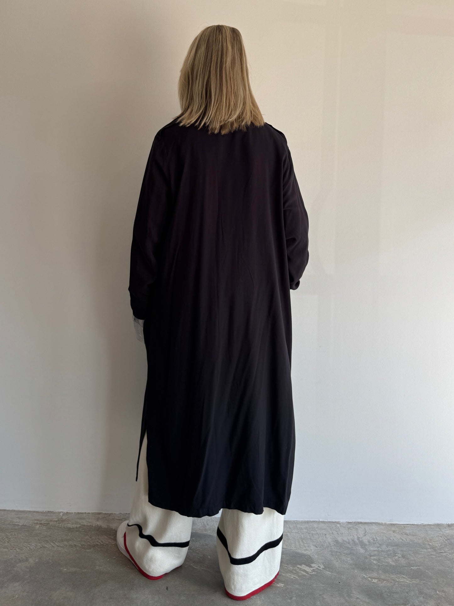 TRENCH COAT PRETO H&M - 46