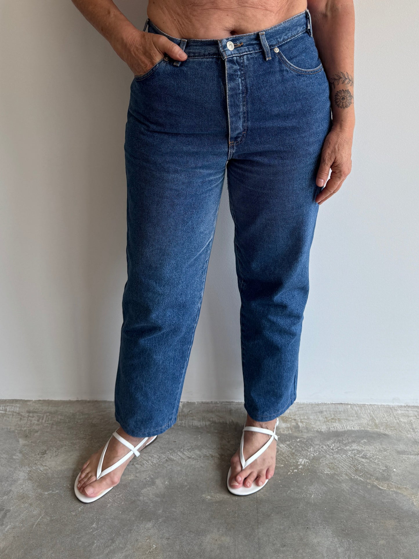 CALÇA JEANS MOM - 42