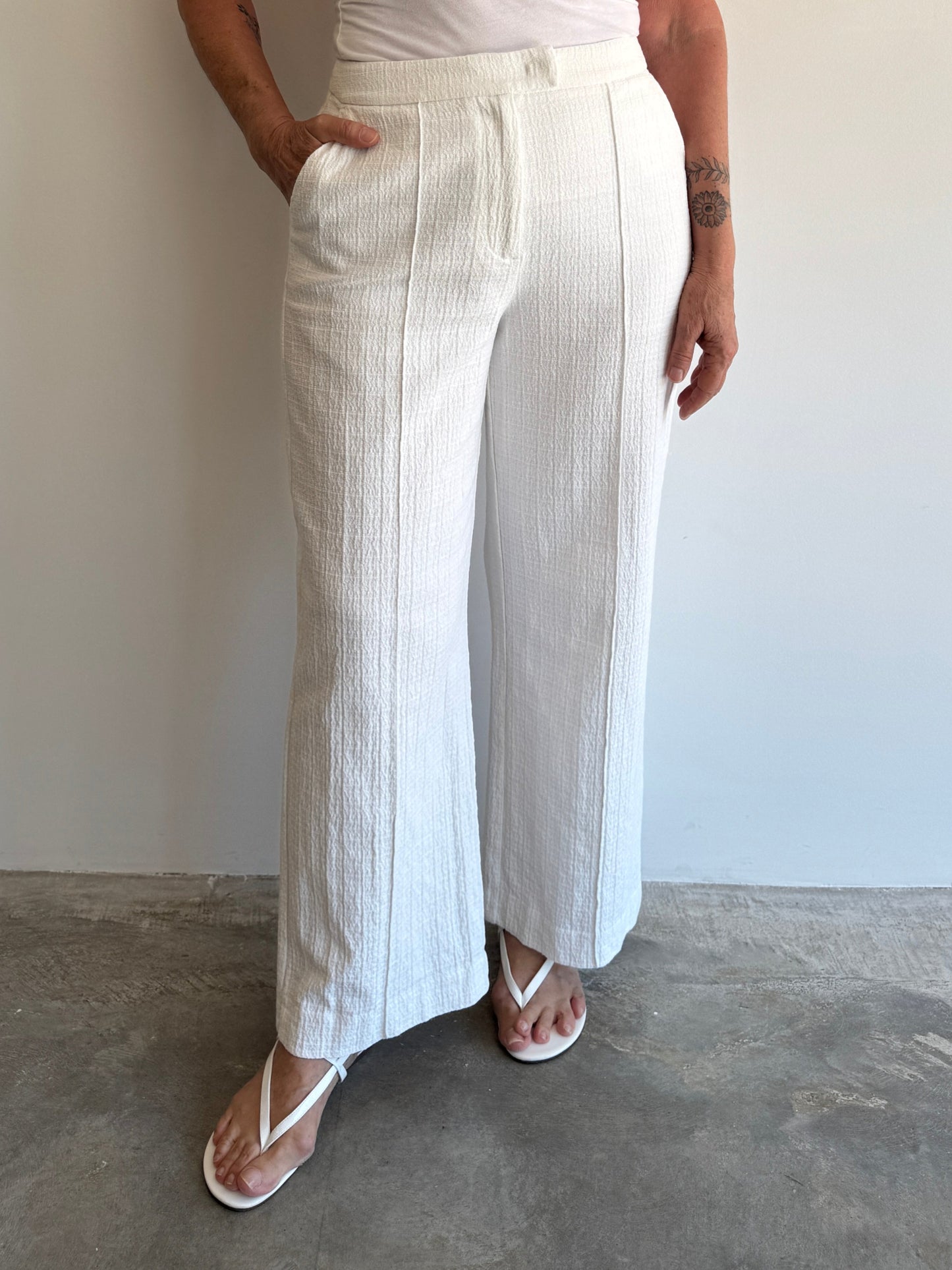 CALÇA TEXTURIZADA BRANCA - 40