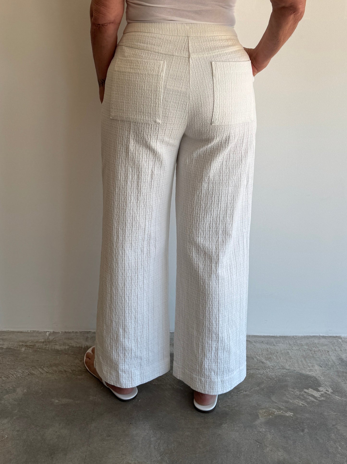 CALÇA TEXTURIZADA BRANCA - 40