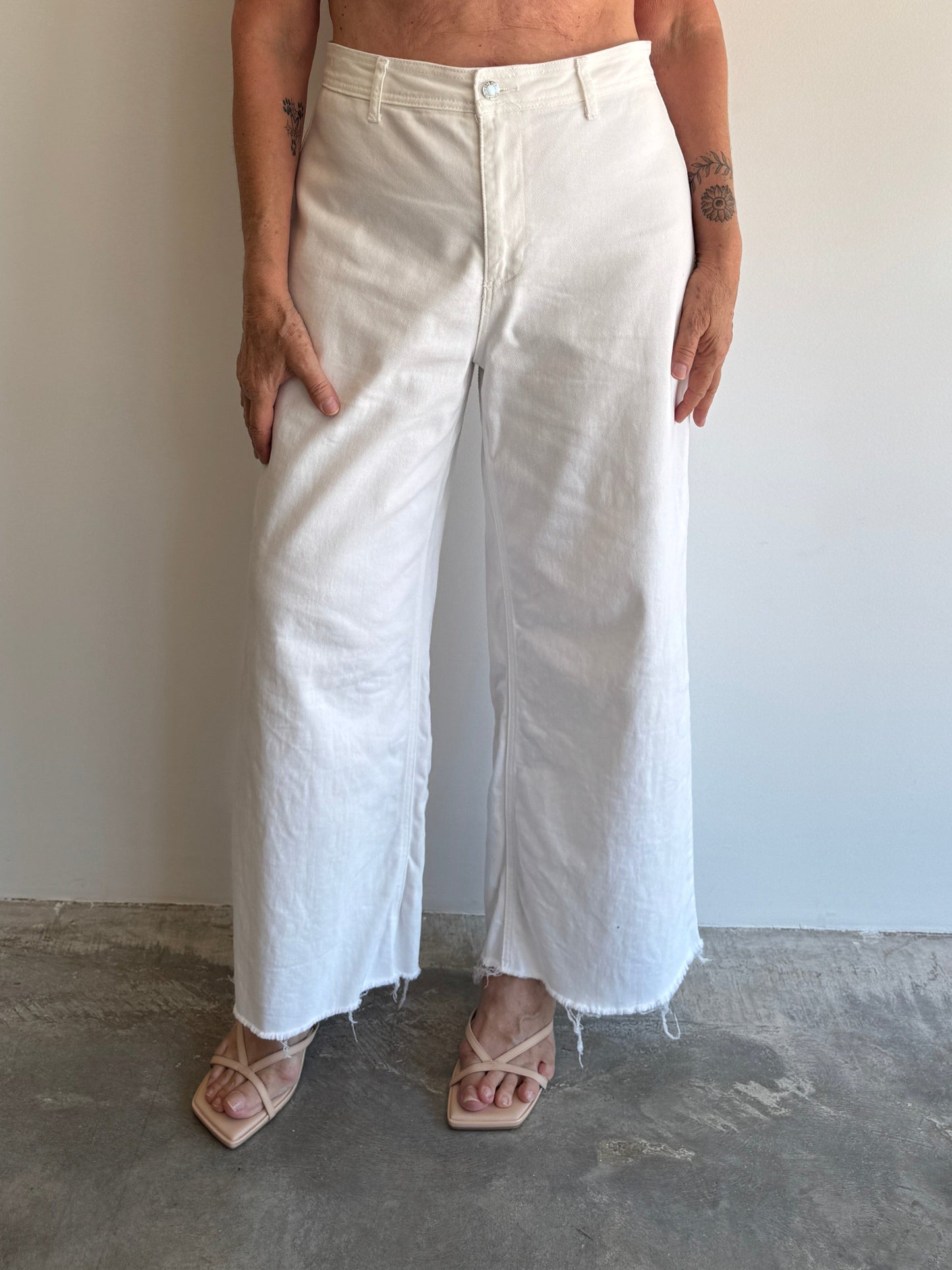 CALÇA SARJA BRANCA - 46