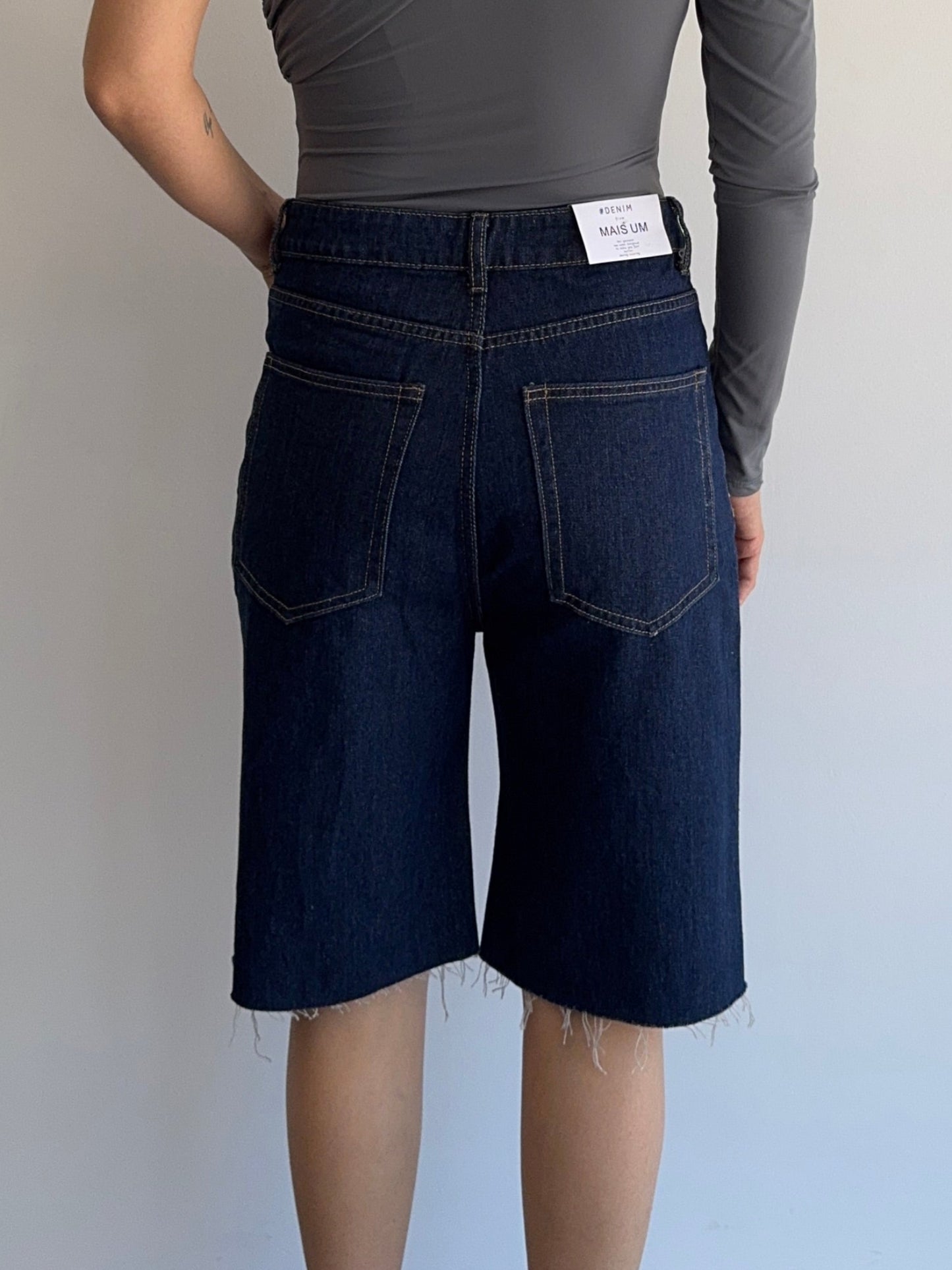 BERMUDA JEANS ESCURO - 36