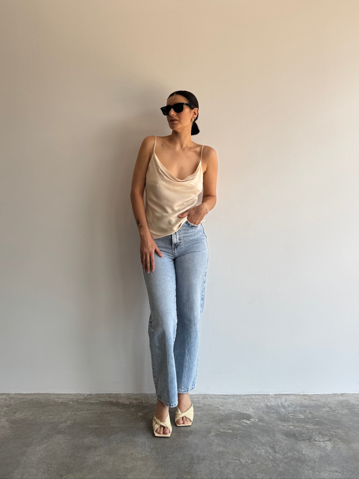BLUSA CETIM CREME ZARA - PP