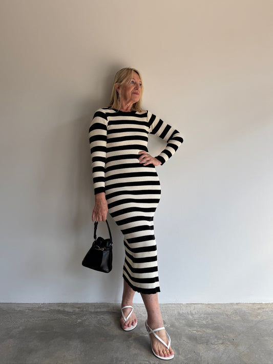 VESTIDO TRICOT LISTRADO - M