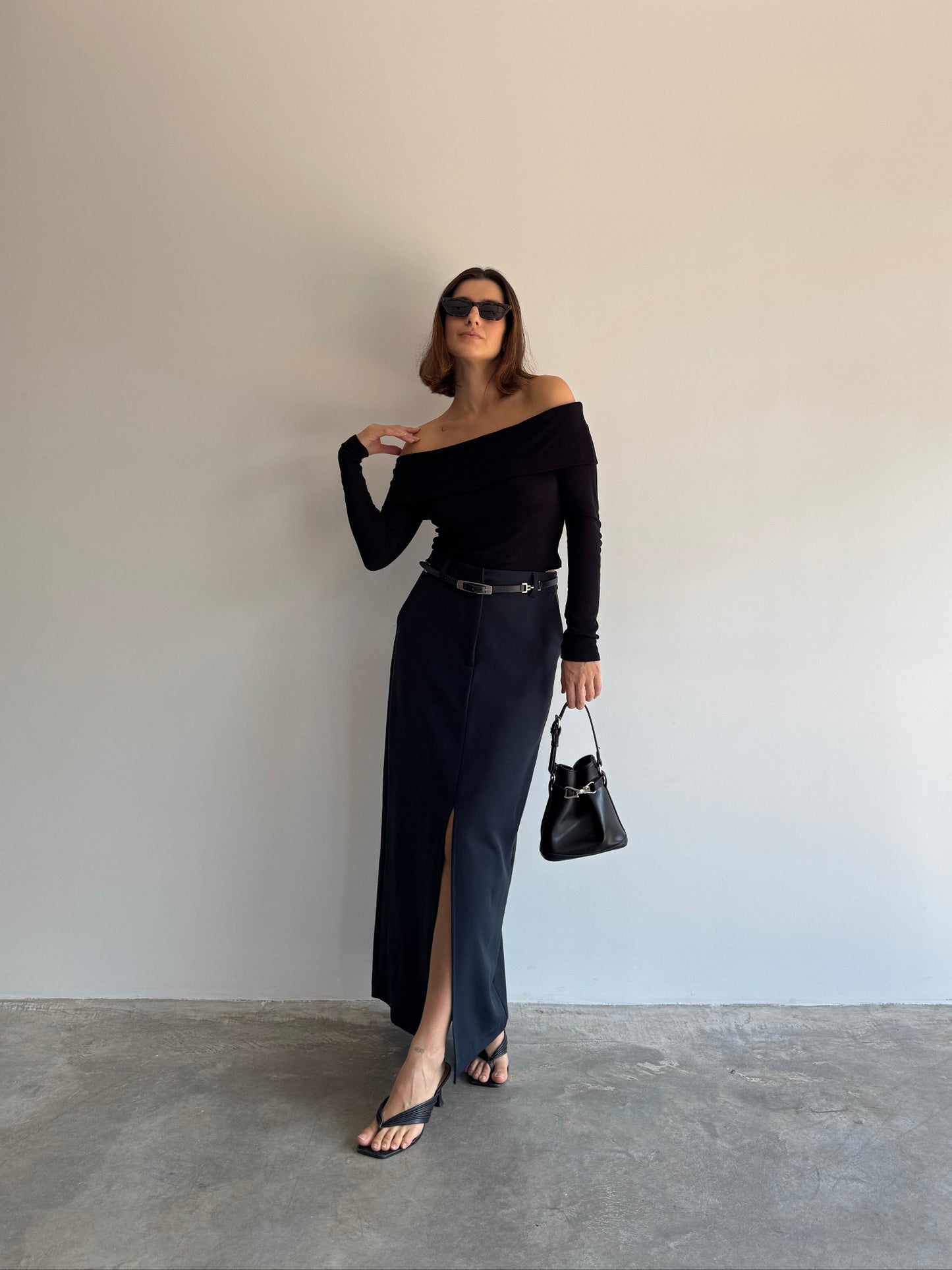 BLUSA OMBROS PRETA - P
