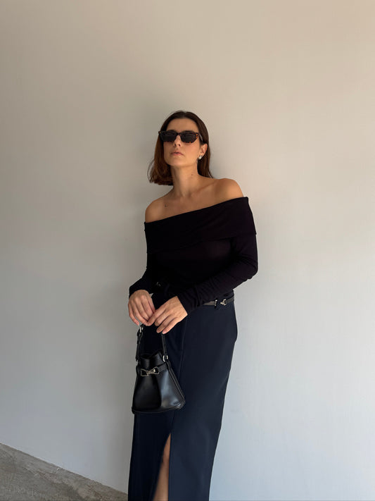 BLUSA OMBROS PRETA - P