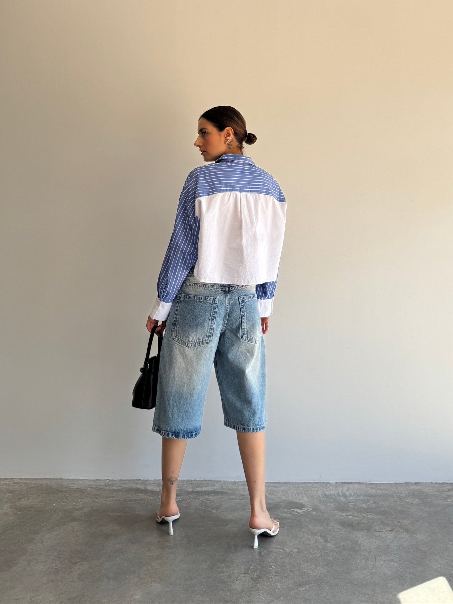 BERMUDA JEANS - 40