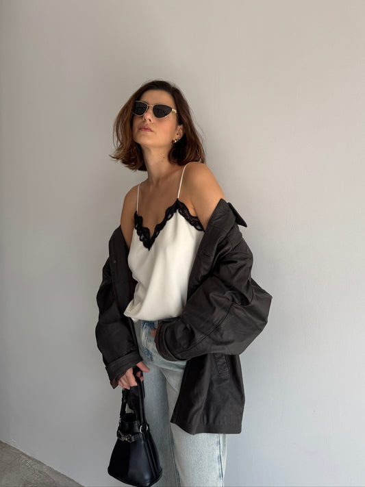 BLUSA CREME COM RENDA - M