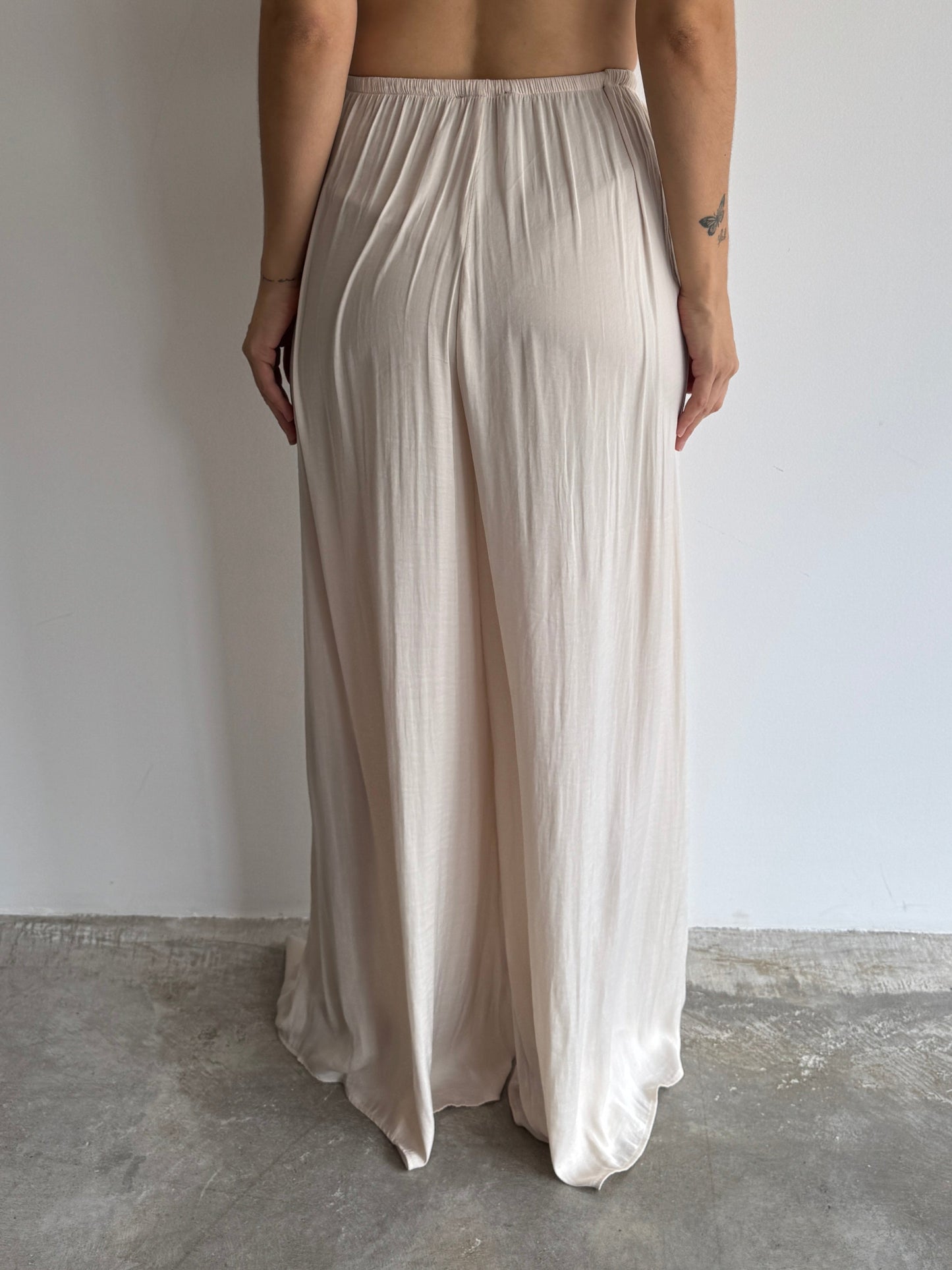 CALÇA FLUIDA CREME ZARA - P