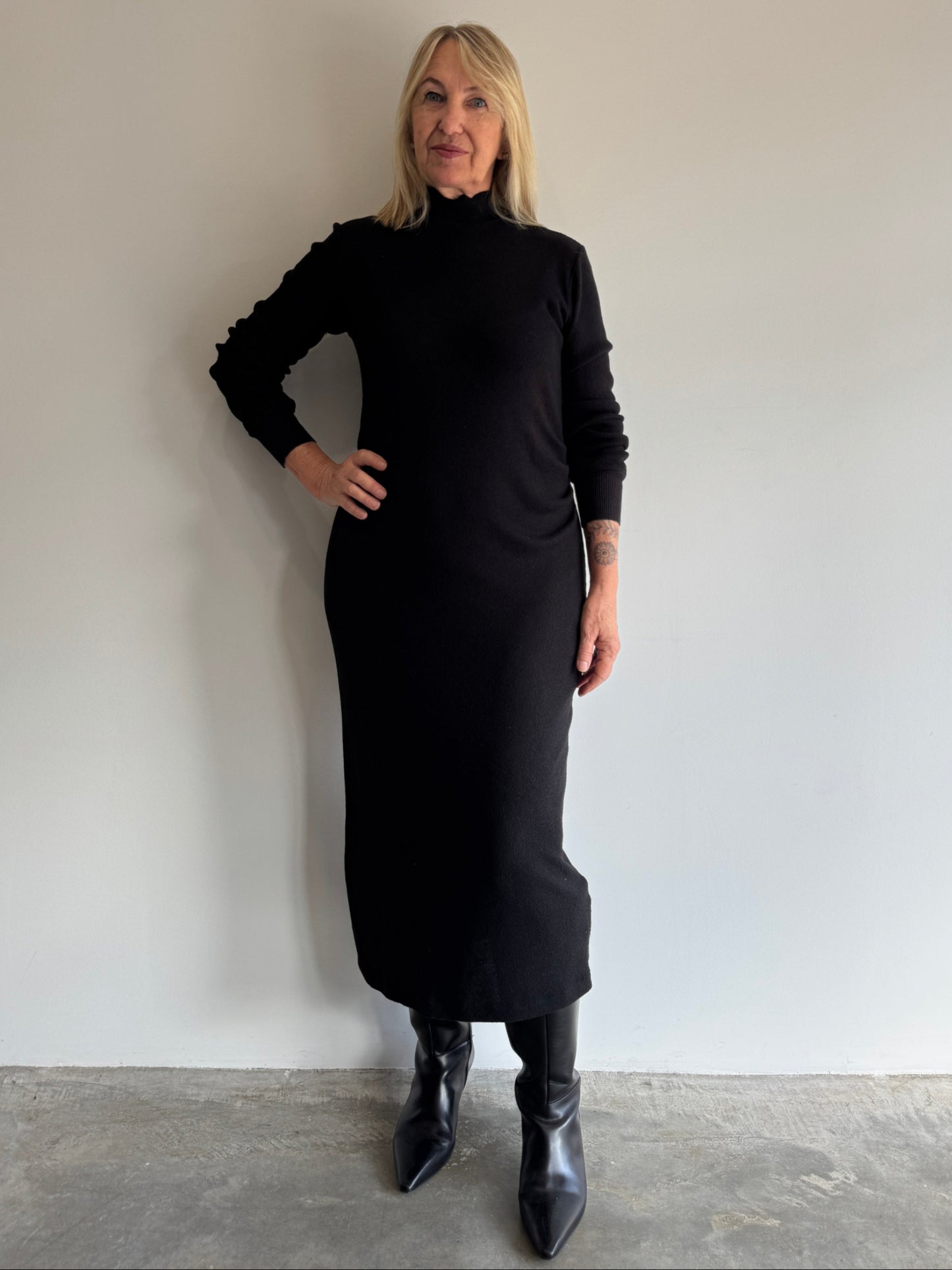 VESTIDO TRICOT PRETO ZARA - G