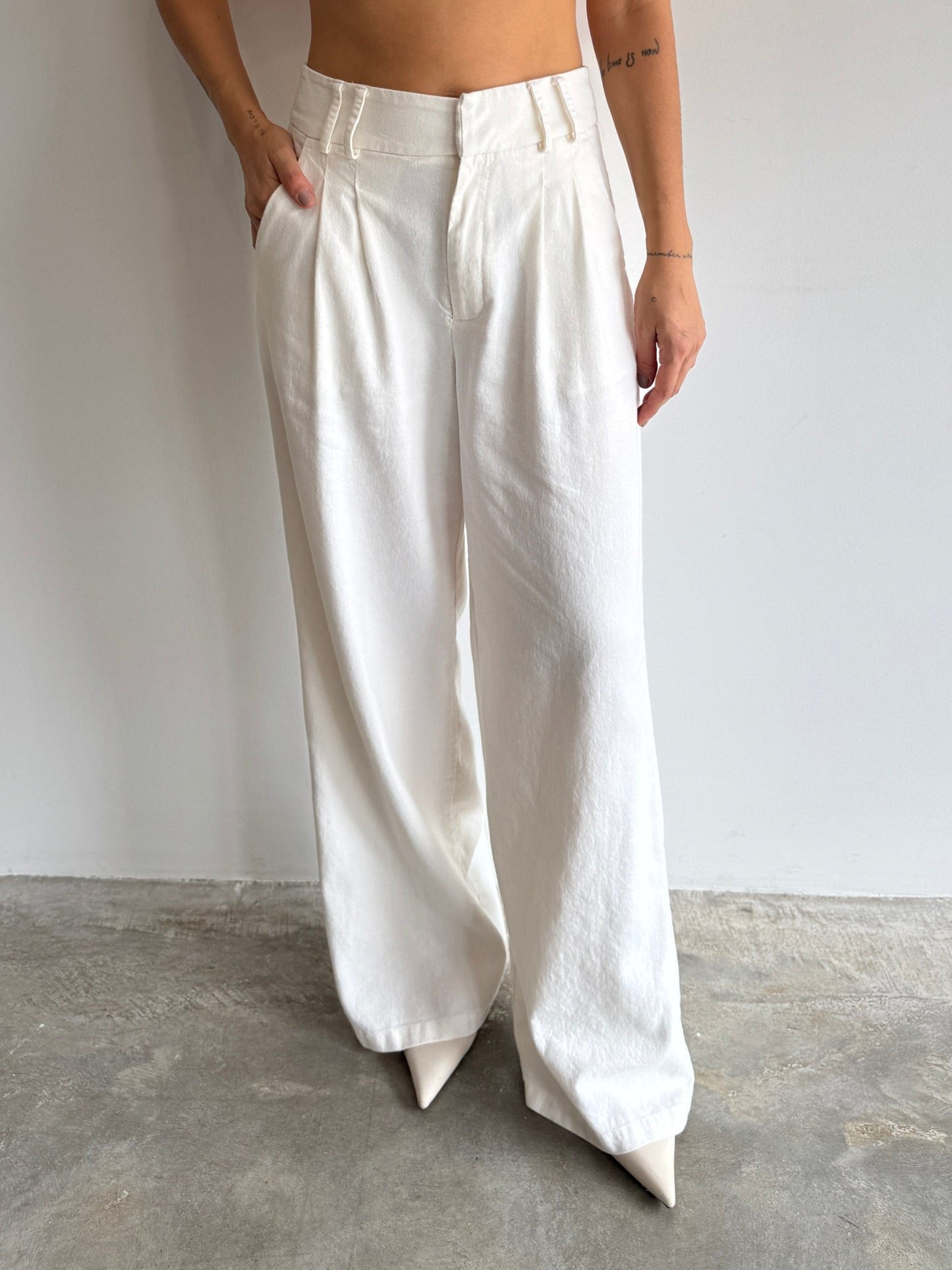 CALÇA PANTALONA SARJA CRU - 38