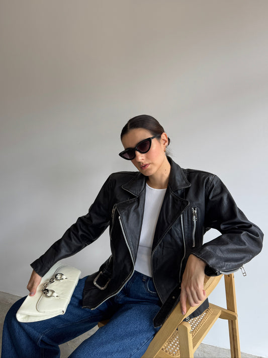 JAQUETA BIKER COURO PRETA - P