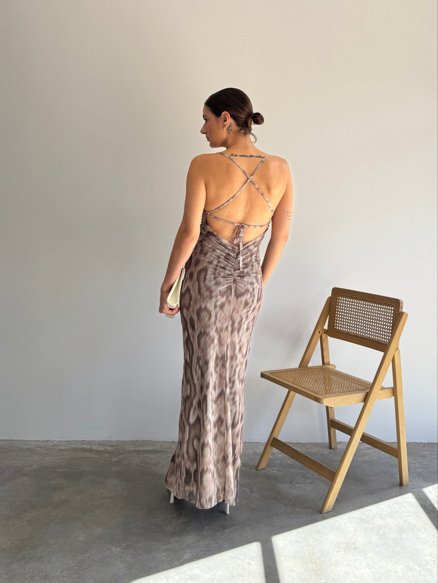 VESTIDO TULE SNAKE MARROM - P