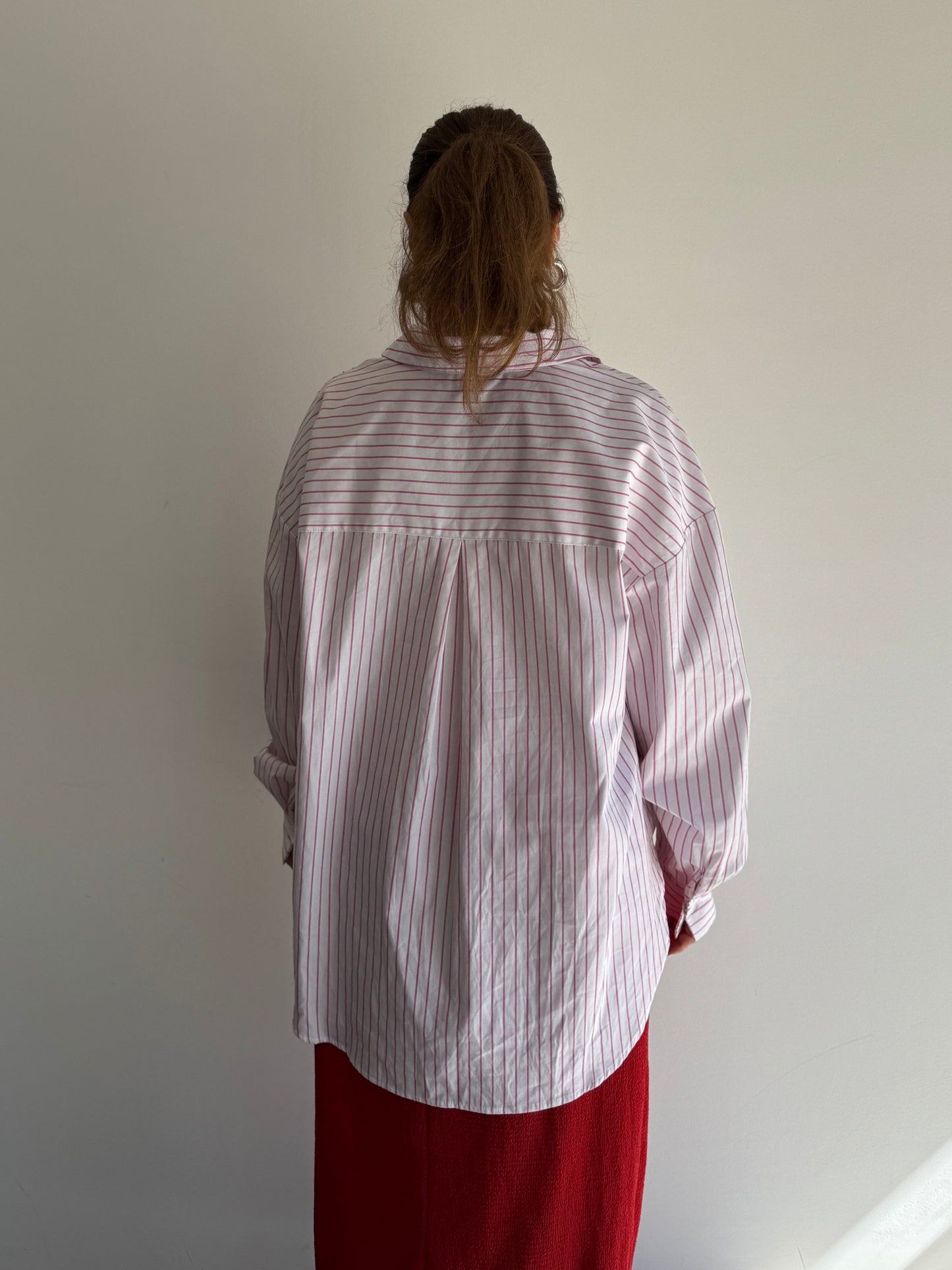 CAMISA BRANCA LISTRAS PINK - GG