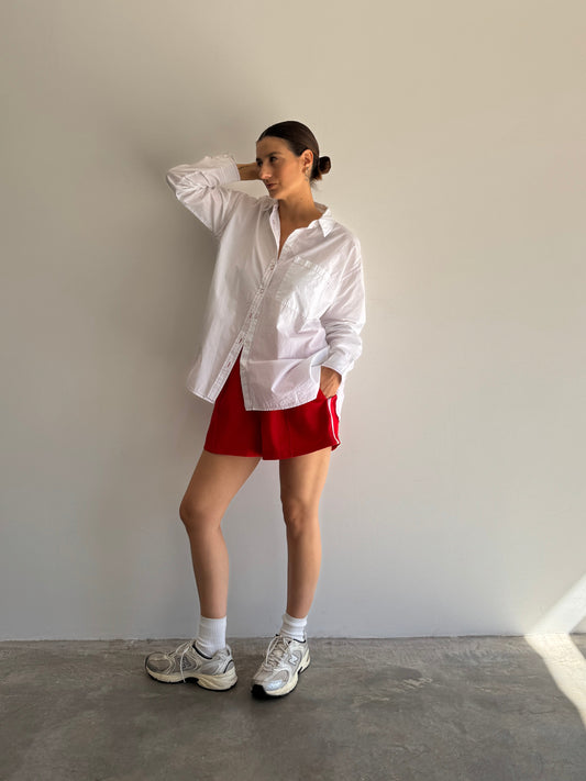 SHORT VERMELHO LISTRA BRANCA - G