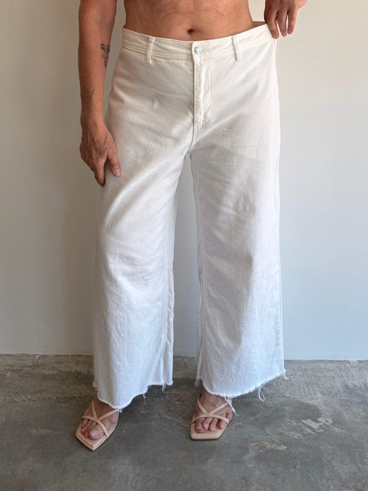 CALÇA SARJA BRANCA - 46