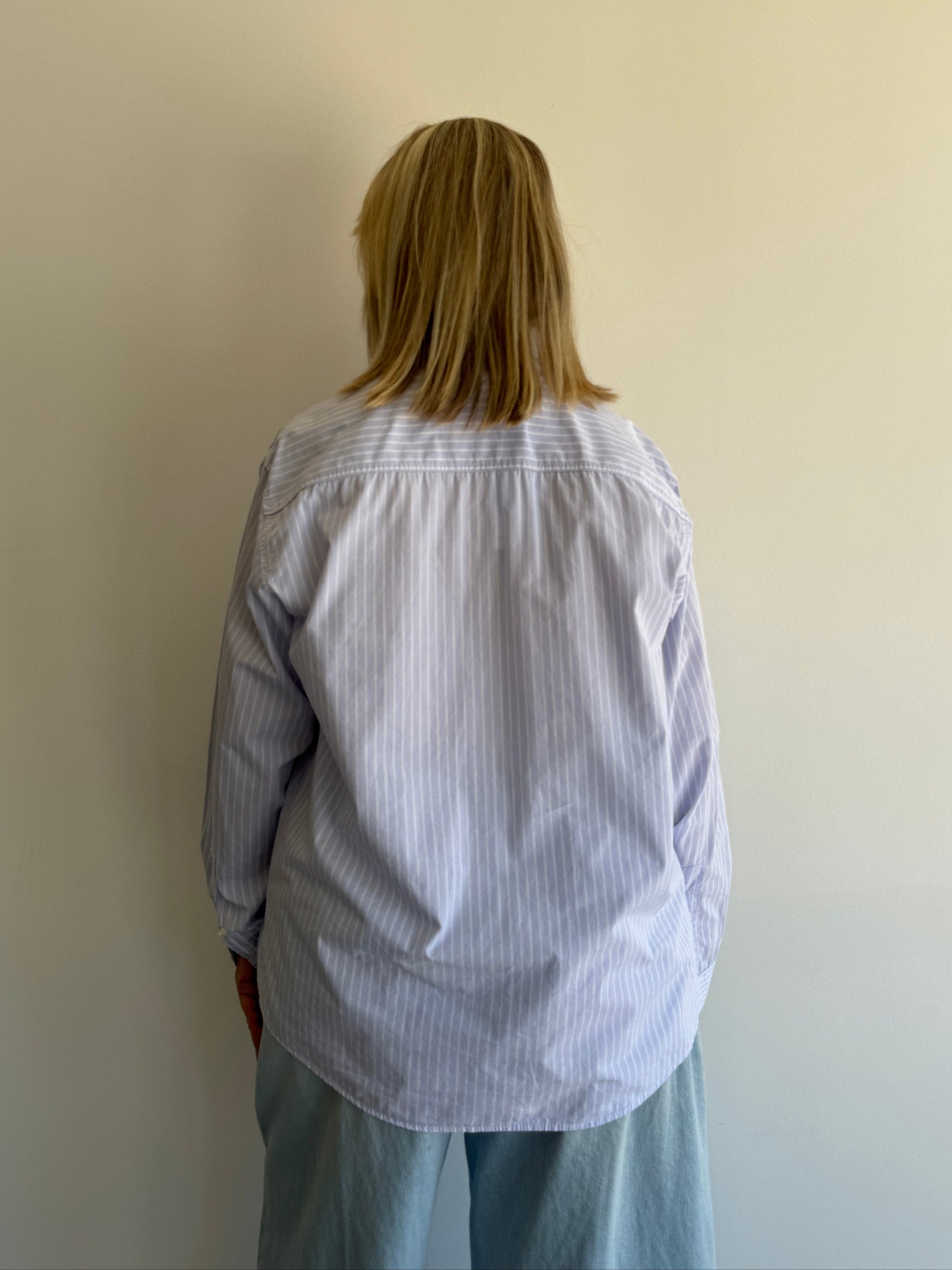 CAMISA LISTRADA AZUL CLARO - M