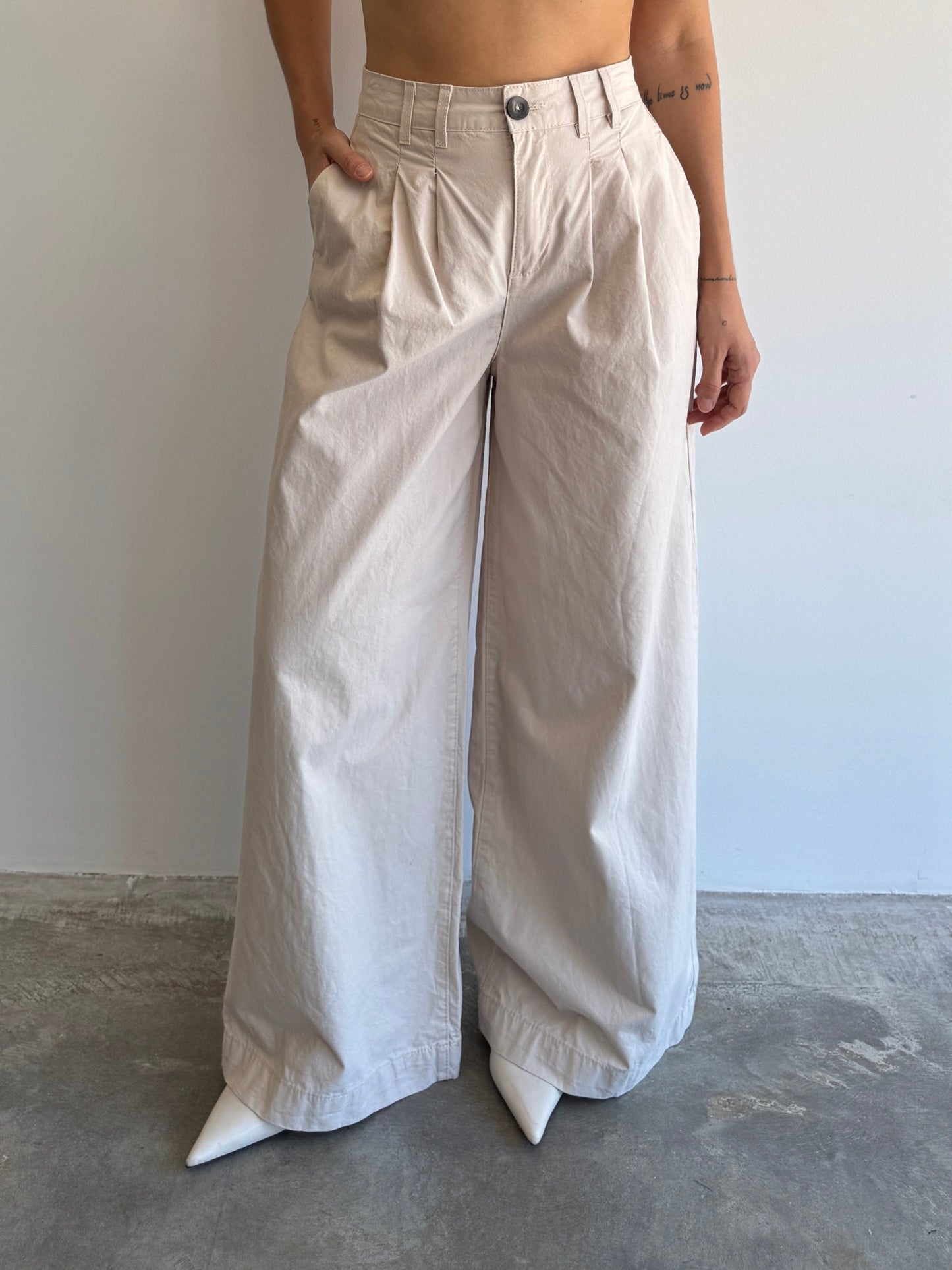 CALÇA SARJA BEGE - 36